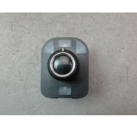 COMMANDE RETROVISSEUR EXT ELECTRIQUE