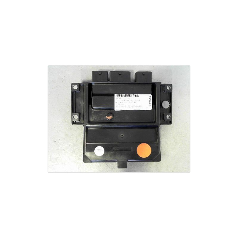 CALCULATEUR MOTEUR RENAULT CLIO II PH.2 01-06
