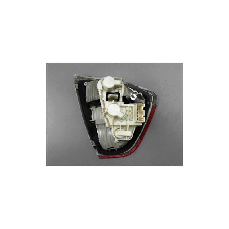 FEU ARRIERE INTERIEUR DROIT BMW SERIE 3 (E90) 05-08