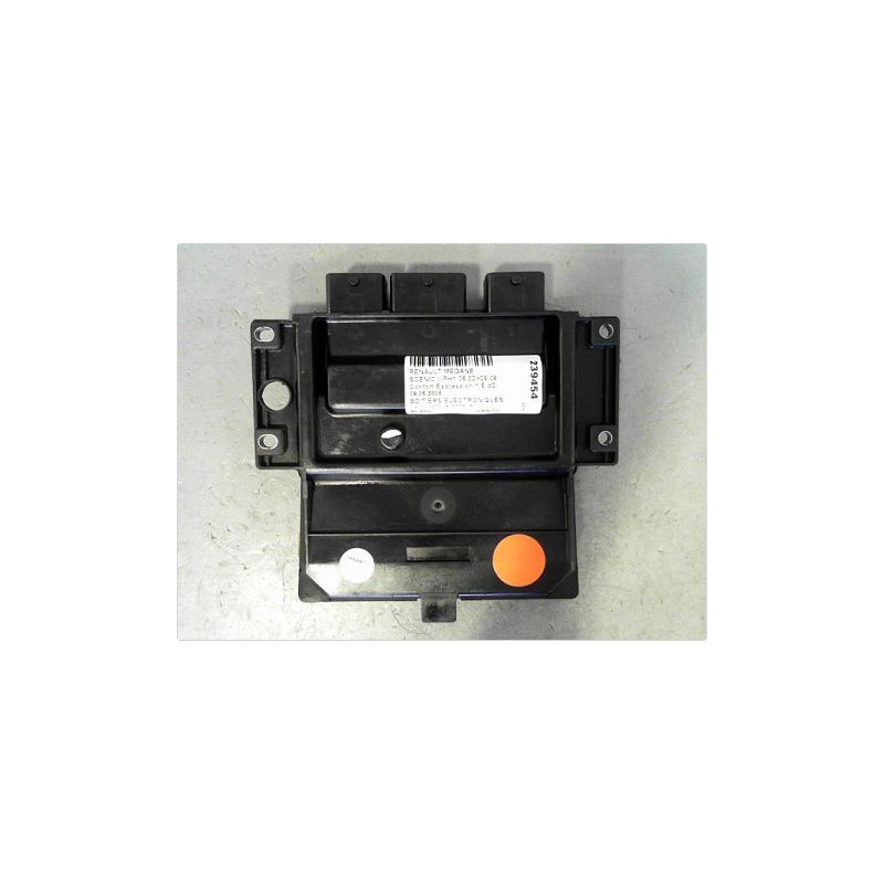 CALCULATEUR MOTEUR RENAULT SCENIC II PH1 02-06