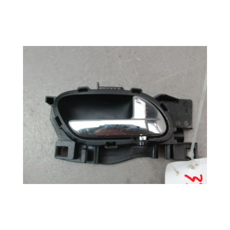 POIGNEE INTERIEURE PORTE ARRIERE DROIT PEUGEOT 5008 MONOSP. I Phase 1 2009-2013