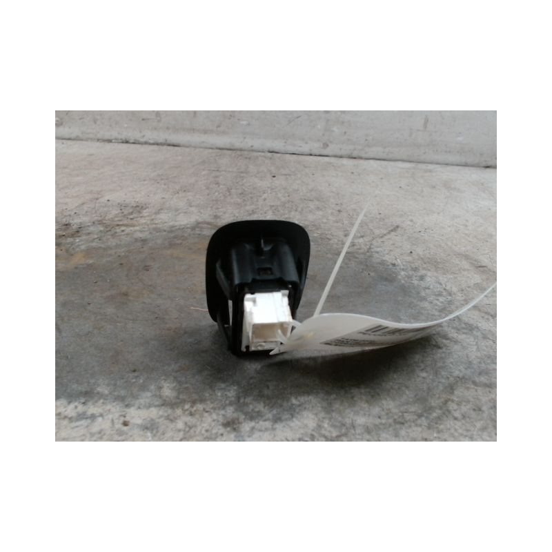 COMMANDE LEVE-GLACE PORTE ARD PEUGEOT 208
