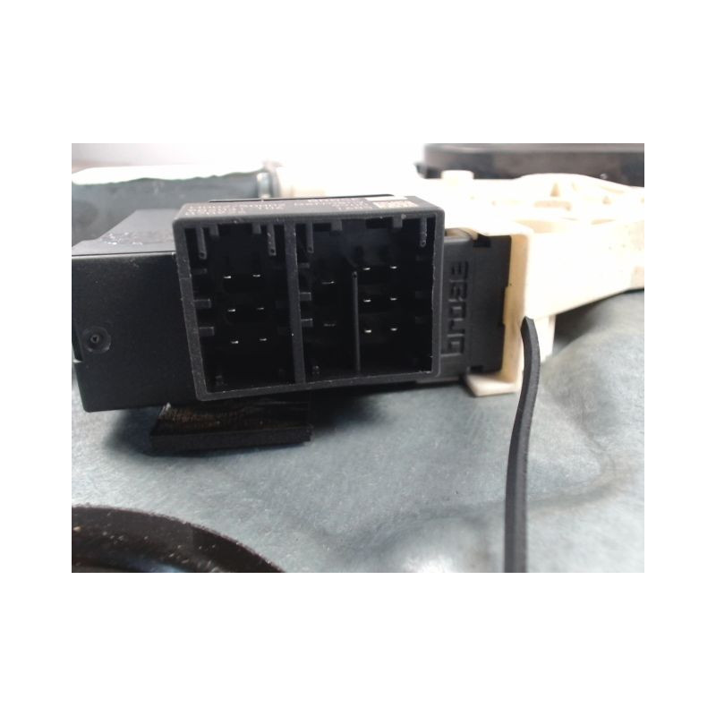 MECANISME+MOTEUR LEVE-GLACE AVANT GAUCHE SEAT IBIZA 2006-