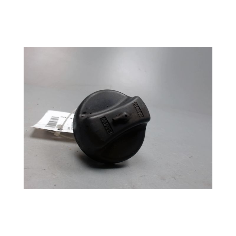 BOUCHON RESERVOIR A CARBURANT B.M.W. SERIE 3