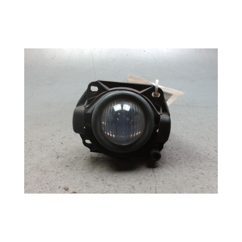PHARE ANTIBROUILLARD AVANT DROIT B.M.W. X3