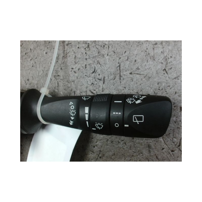 COMMANDE ESSUIE GLACE TOYOTA AURIS