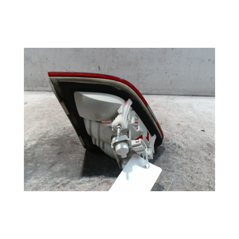 FEU ARRIERE INTERIEUR DROIT MERCEDES CLASSE B 2008-