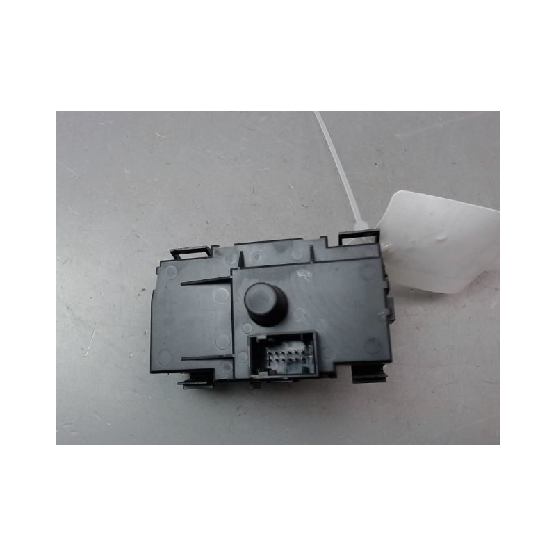 INTERIEUR COMMANDE PHARES BMW SERIE 3 BERL. V Phase 1 (E90) 2005-2008