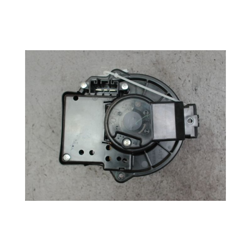 MOTEUR VENTILATEUR CHAUFFAGE TOYOTA IQ 2008-