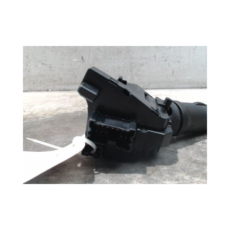 COMMANDE CLIGNOTANT NISSAN MICRA 2000-2003