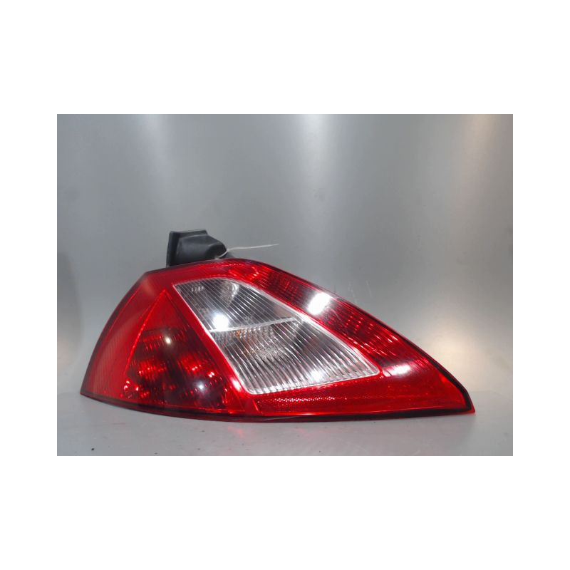 FEU ARRIERE GAUCHE  RENAULT MEGANE