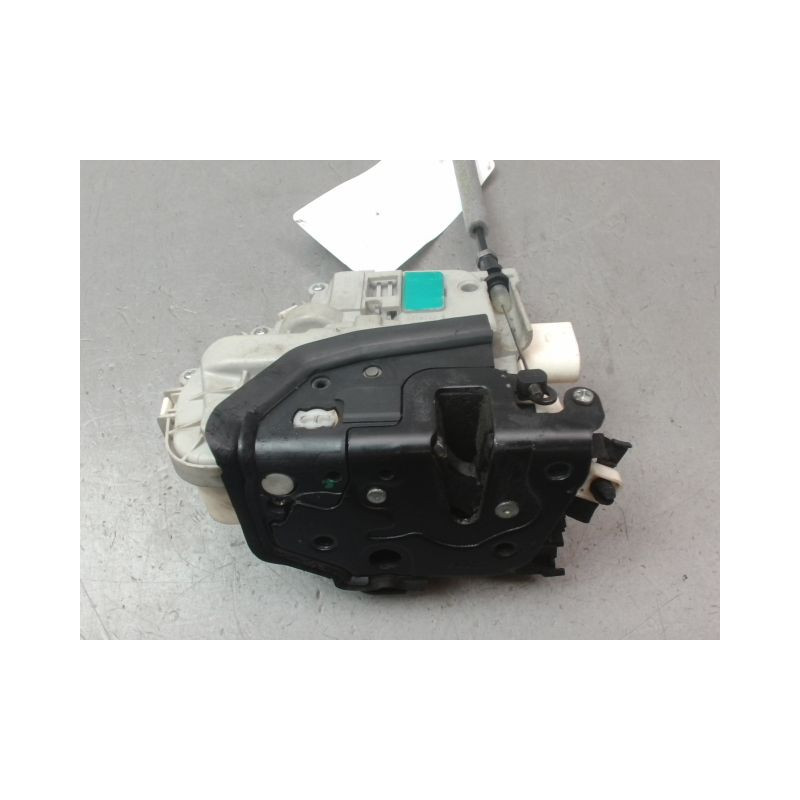 SYSTEME CONDAMNATION AVANT GAUCHE AUDI A1 Phase 1 (8X) 2010-2015