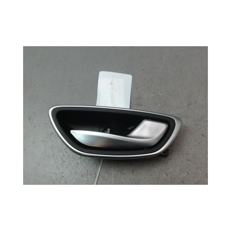 POIGNEE INTERIEURE PORTE ARRIERE DROIT RENAULT SCENIC