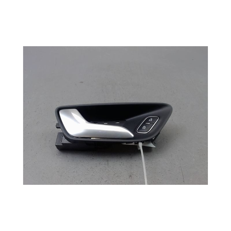 POIGNEE INTERIEURE PORTE ARRIERE GAUCHE FORD FIESTA 2010-