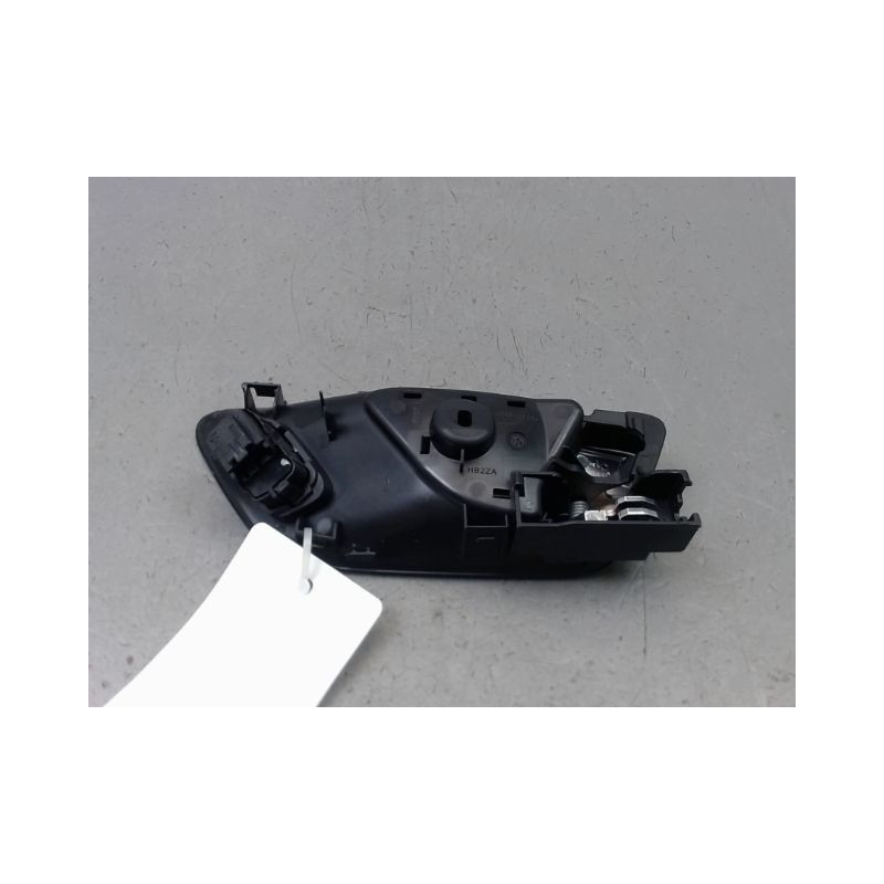 POIGNEE INTERIEURE PORTE ARRIERE GAUCHE FORD FIESTA 2010-