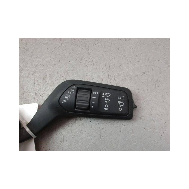 COMMANDE ESSUIE GLACE FORD FIESTA 2010-