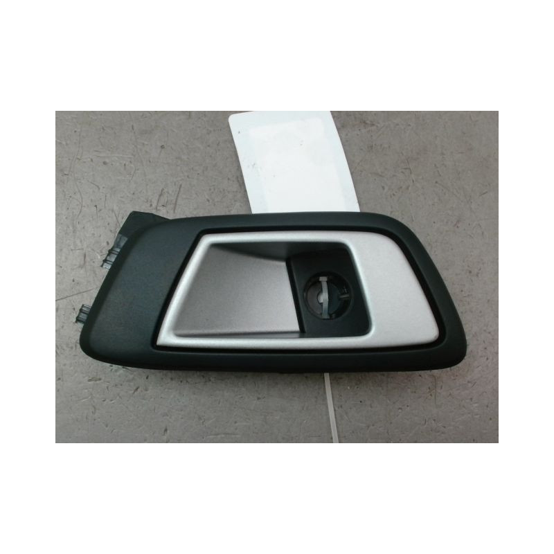 POIGNEE INTERIEURE PORTE ARRIERE GAUCHE FORD FIESTA VI Phase 1 2008-2012