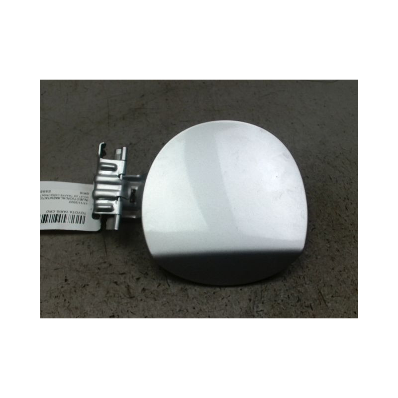 VOLET DE TRAPPE CARBURANT TOYOTA YARIS CRO