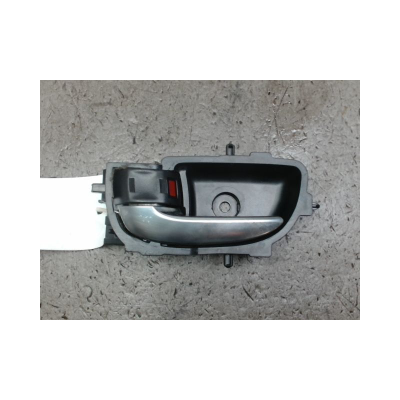 POIGNEE INTERIEURE PORTE ARRIERE GAUCHE TOYOTA AURIS