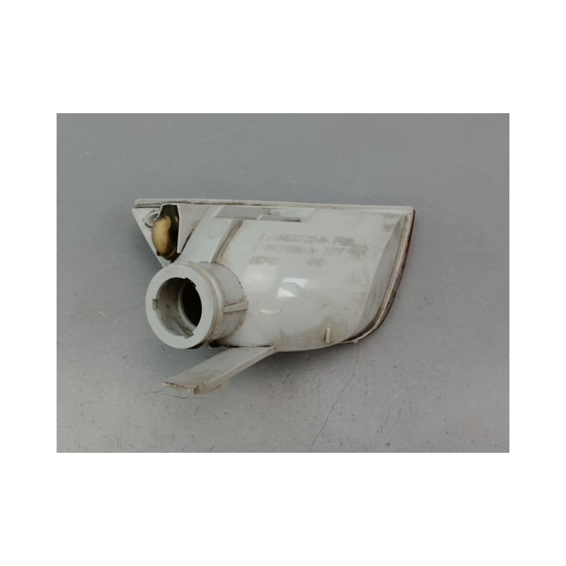 FEU RECUL DROIT FORD FOCUS COUPE I 1998-2004