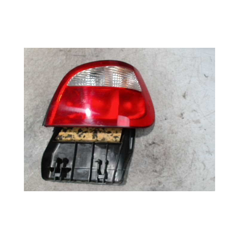 FEU ARRIERE DROIT RENAULT MEGANE I PH2 CPE 99-02