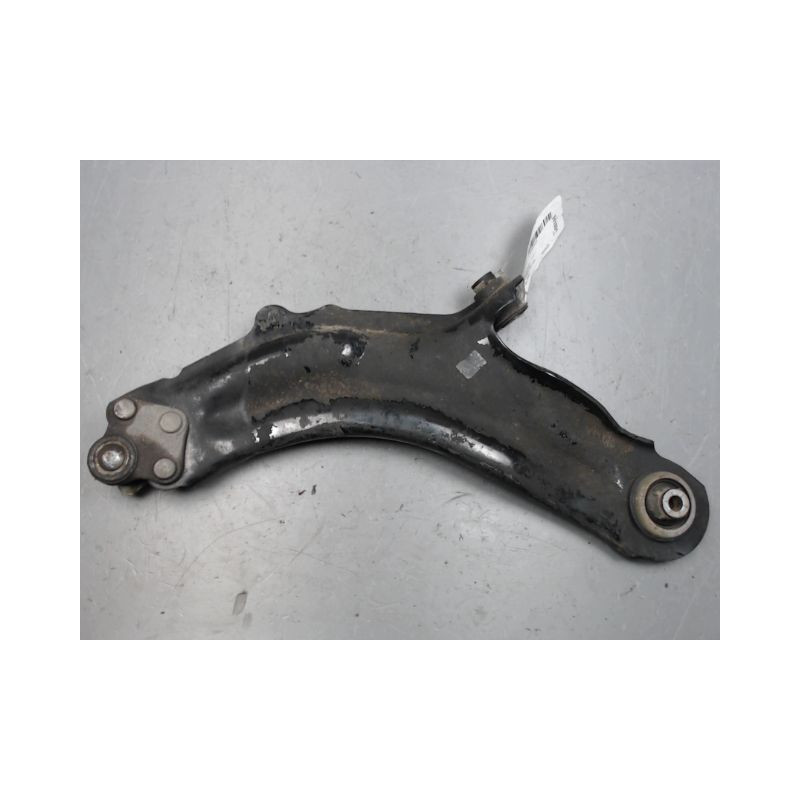 TRIANGLE INFERIEUR AVANT DROIT RENAULT KANGOO