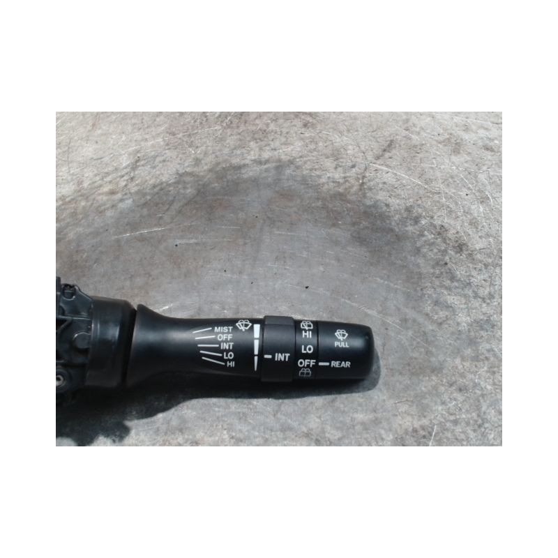 COMMANDE ESSUIE GLACE TOYOTA AURIS 2007-