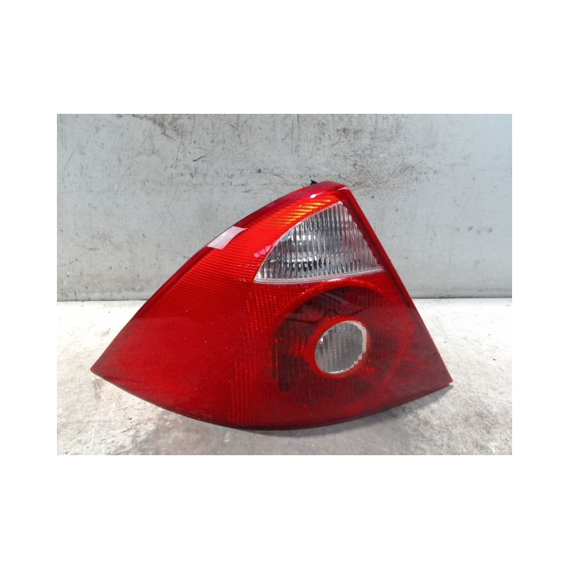 FEU ARRIERE GAUCHE  FORD MONDEO 2000-2007