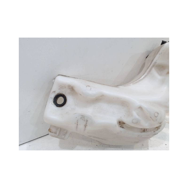RESERVOIR LAVE-GLACE AVANT CITROEN C4