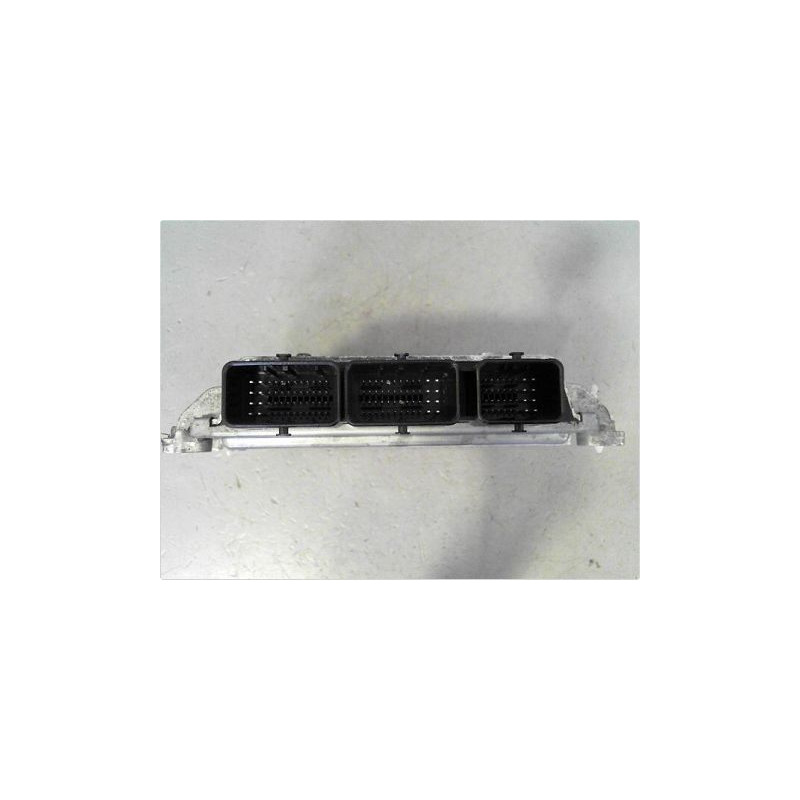 CALCULATEUR MOTEUR FORD FOCUS 04-07