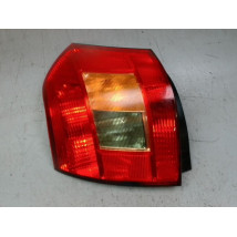 FEU ARRIERE GAUCHE  TOYOTA COROLLA 2002-