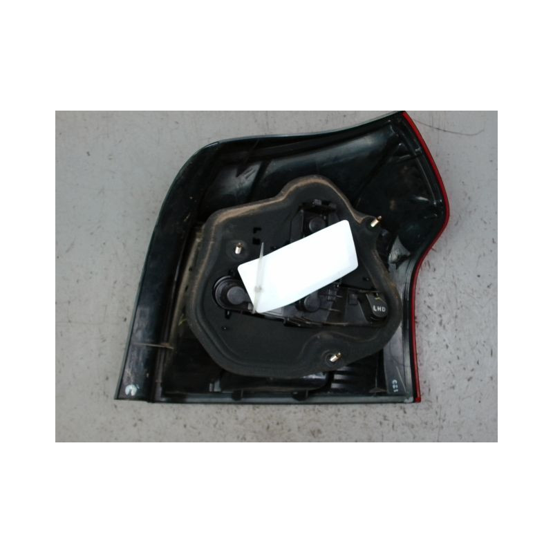 FEU ARRIERE GAUCHE  TOYOTA COROLLA 2002-