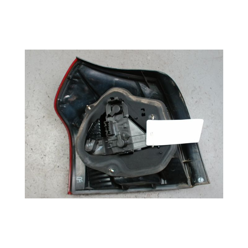 FEU ARRIERE DROIT TOYOTA COROLLA 2002-