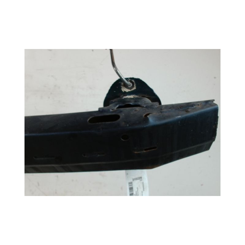 RENFORT PARE-CHOC ARRIERE  TOYOTA COROLLA 2002-