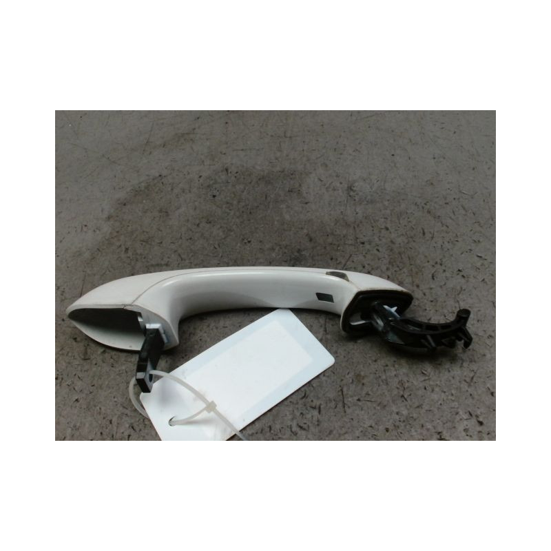 POIGNEE EXTERIEURE PORTE ARRIERE DROIT B.M.W. SERIE 1