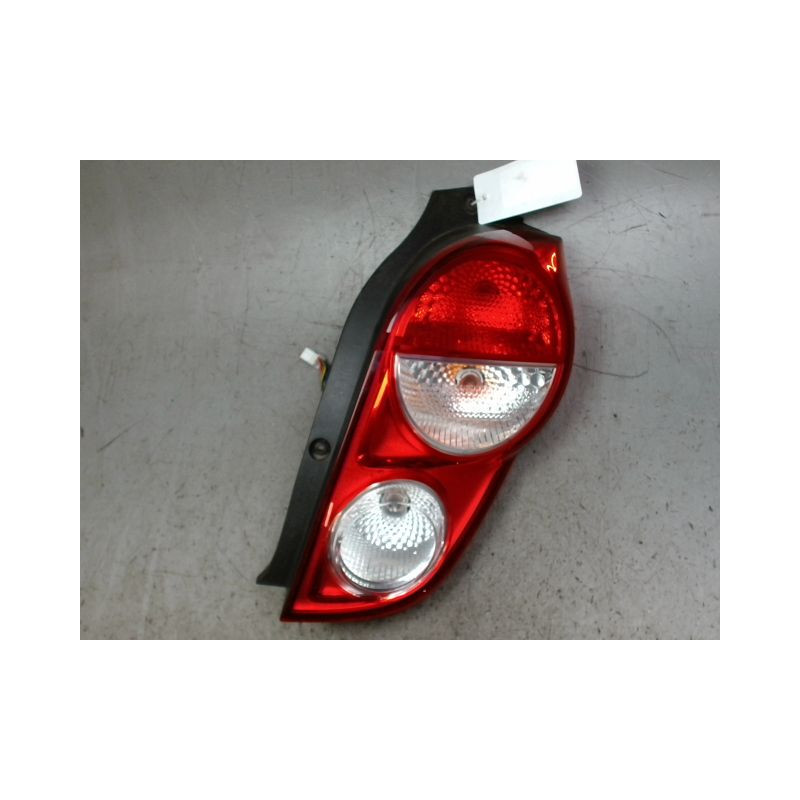 FEU ARRIERE DROIT CHEVROLET SPARK