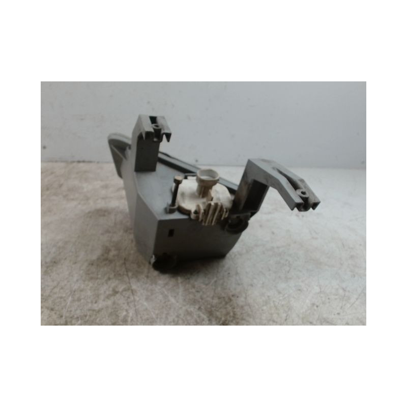 PHARE ANTIBROUILLARD AVANT GAUCHE OPEL VECTRA 99-2002