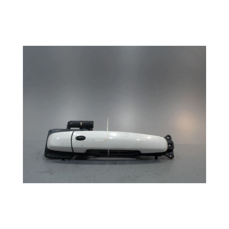 POIGNEE EXTERIEURE PORTE AVANT DROIT SUZUKI SWIFT