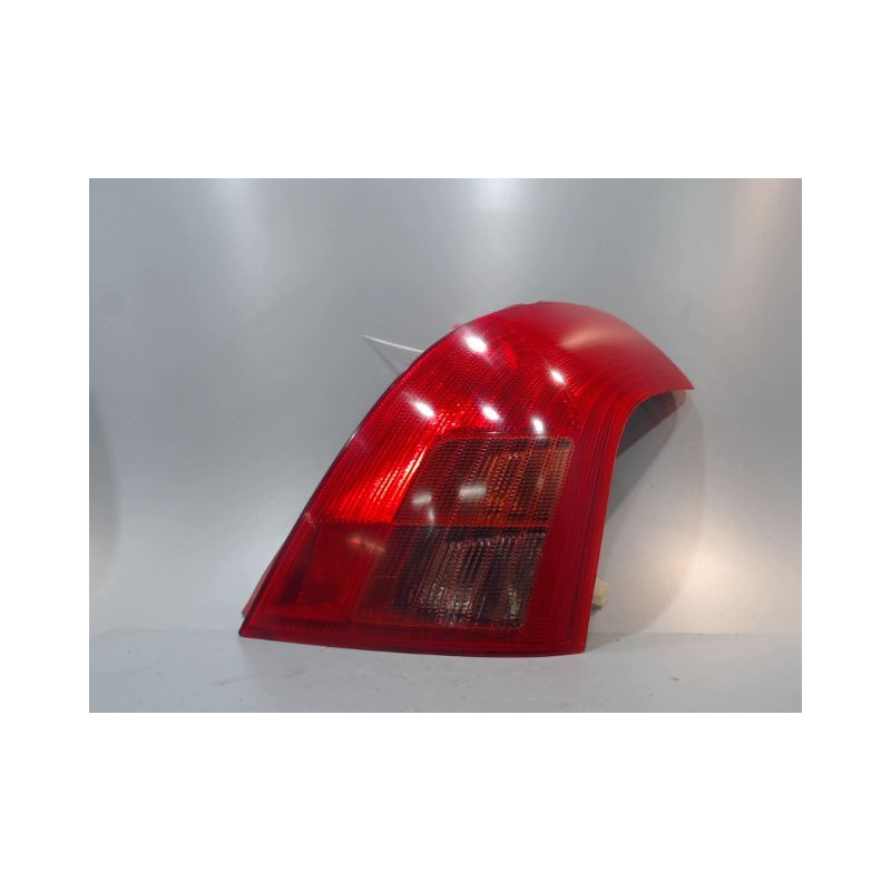 FEU ARRIERE DROIT SUZUKI SWIFT