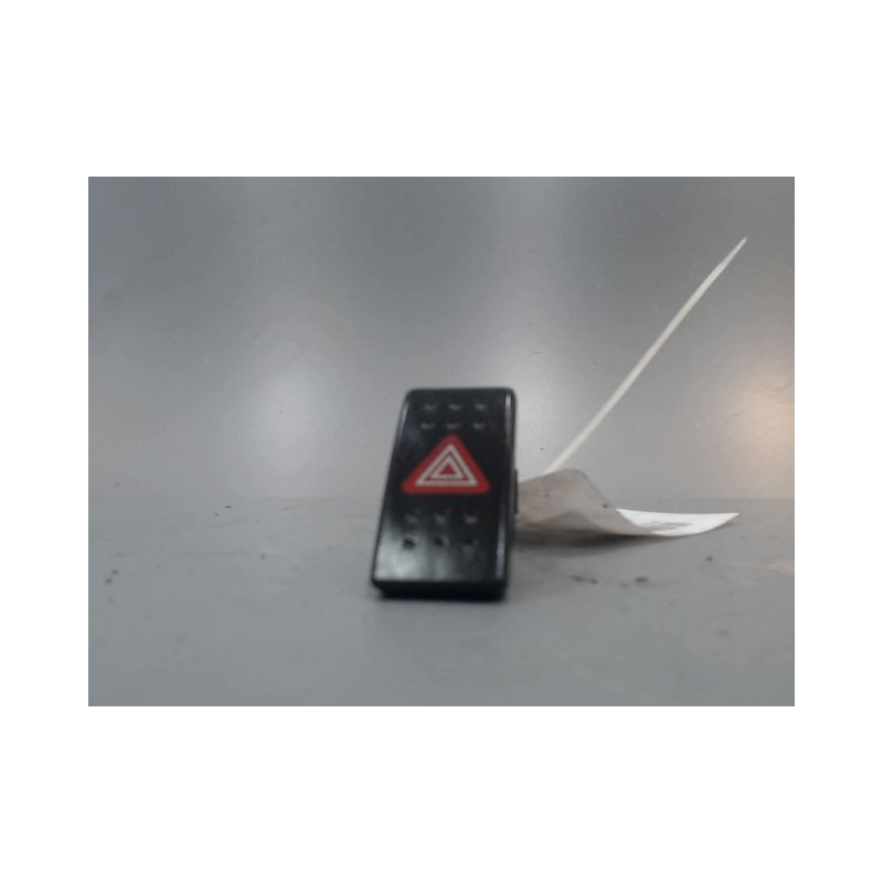 BOUTON DE WARNING SUZUKI SWIFT