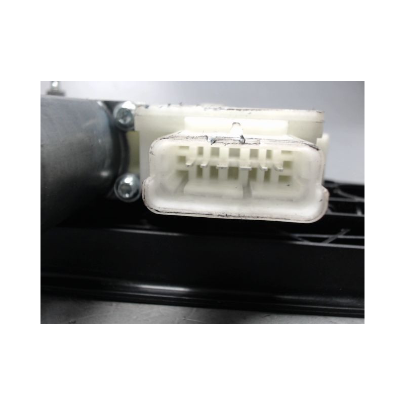 MECANISME+MOTEUR LEVE-GLACE AVANT GAUCHE RENAULT CAPTUR