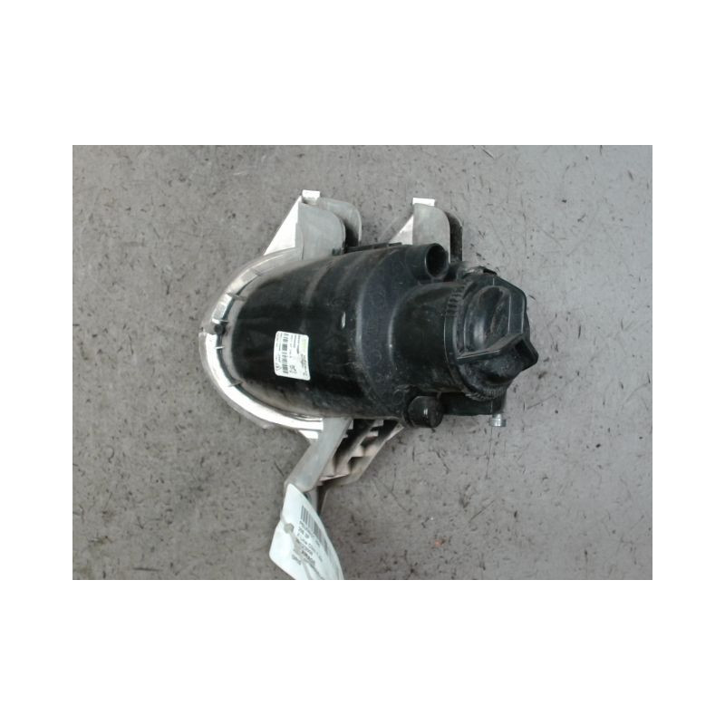 PHARE ANTIBROUILLARD AVANT DROIT PEUGEOT 206 3P