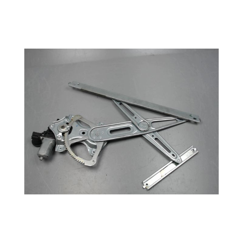 MECANISME+MOTEUR LEVE-GLACE AVANT DROIT TOYOTA AURIS