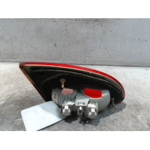 FEU ARRIERE INTERIEUR DROIT TOYOTA AVENSIS BREAK 2000-2003