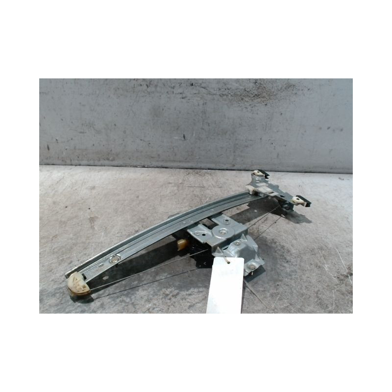 MECANISME+MOTEUR LEVE-GLACE AVANT DROIT TOYOTA AVENSIS 2000-2003