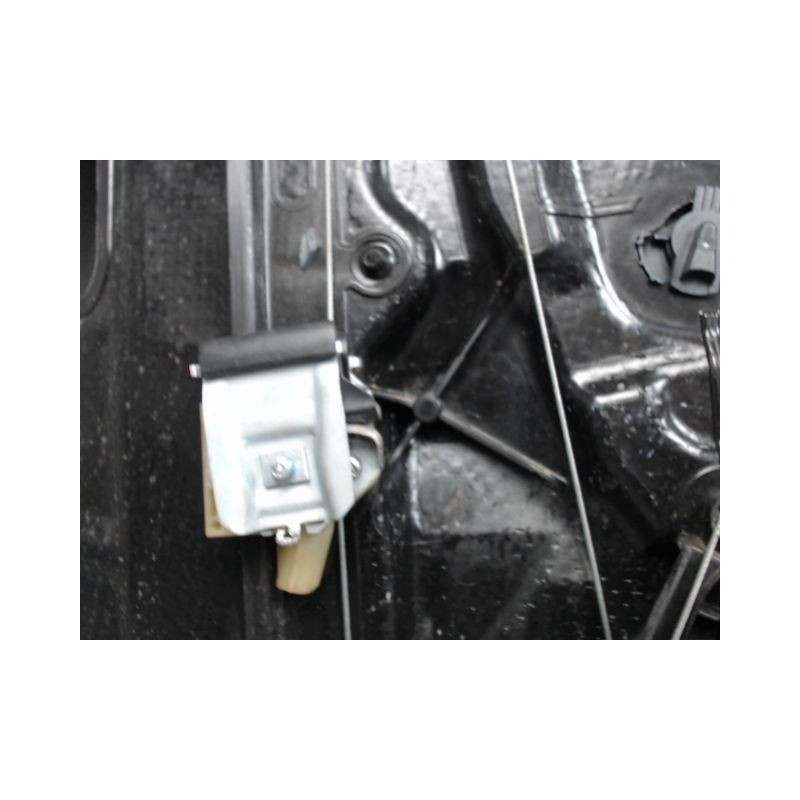 MECANISME+MOTEUR LEVE-GLACE AVANT DROIT FORD FOCUS