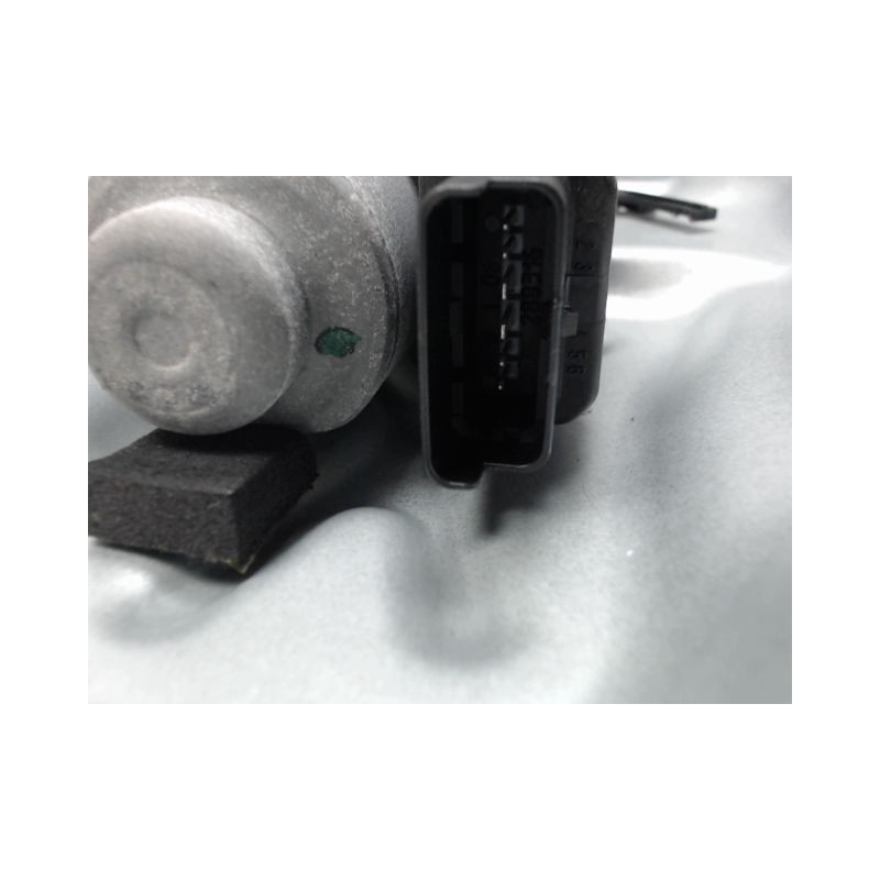 MECANISME+MOTEUR LEVE-GLACE ARRIERE DROIT KIA CEE-D