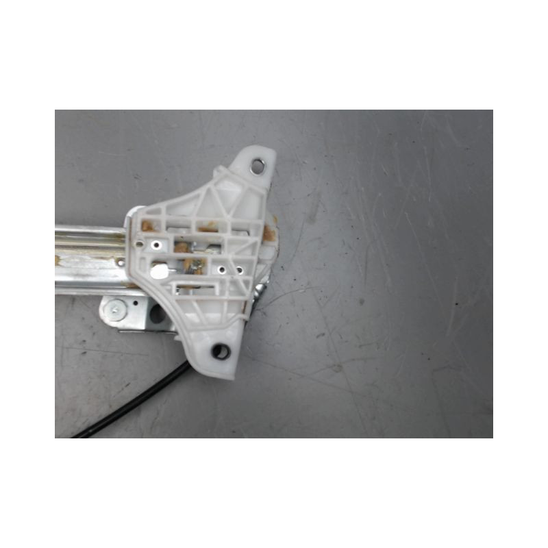 MECANISME+MOTEUR LEVE-GLACE AVANT DROIT TOYOTA YARIS CRO