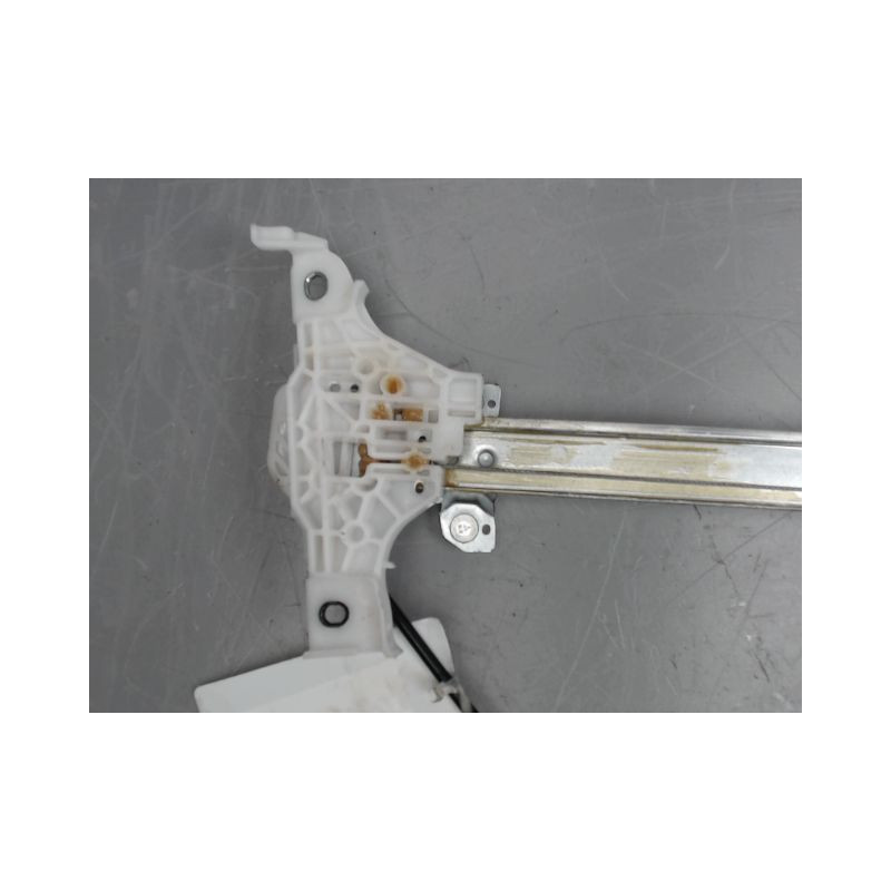 MECANISME+MOTEUR LEVE-GLACE ARRIERE GAUCHE TOYOTA YARIS CRO