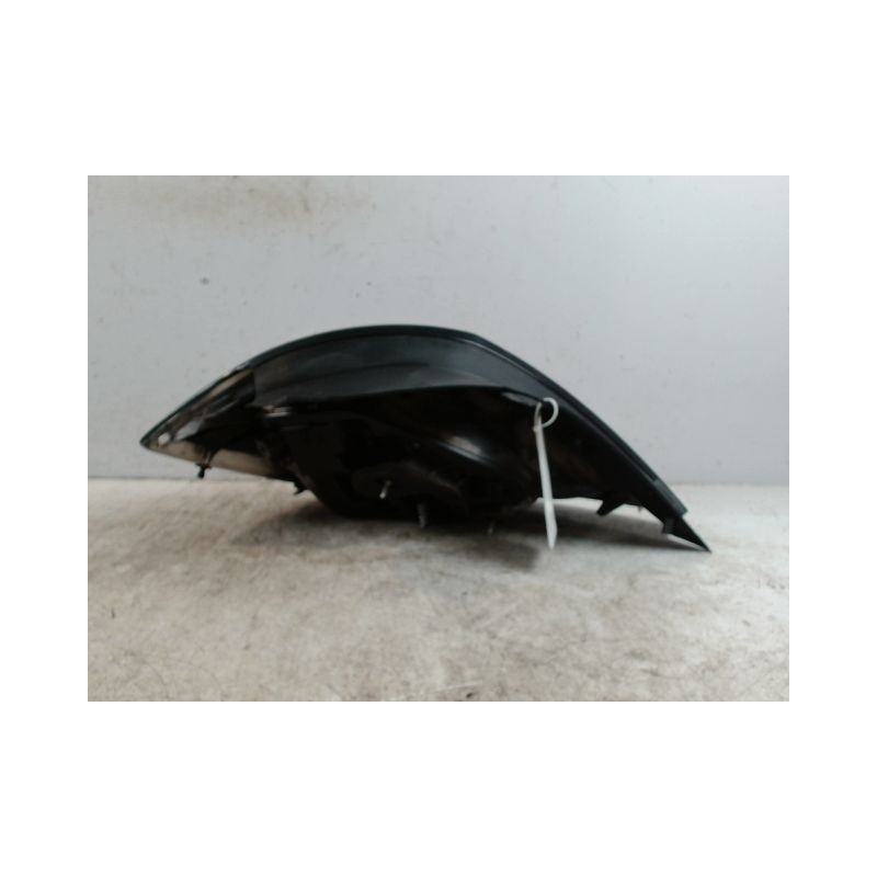 FEU ARRIERE DROIT OPEL ASTRA 2004-